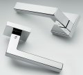 Дверная ручка на квадратном основании COLOMBO Ellesse BD21RSB-CM матовый хром
